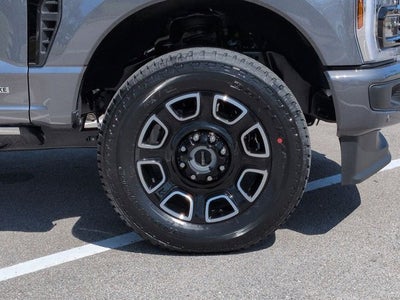 2026 Ford Super Duty F-350 SRW F-350® Platinum®