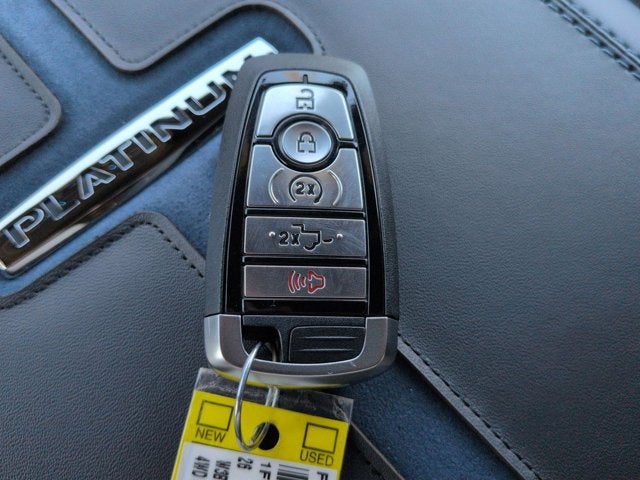 2026 Ford Super Duty F-350 SRW F-350® Platinum®