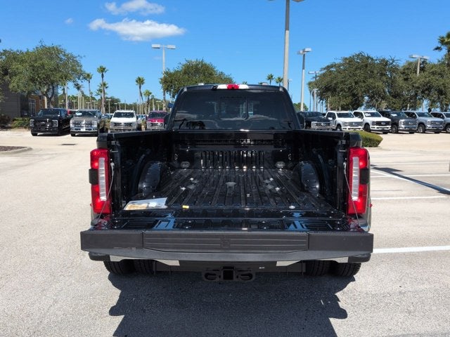 2027 Ford Super Duty F-350 DRW F350 4X4 CREwith C