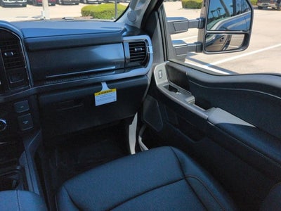 2027 Ford Super Duty F-350 DRW F350 4X4 CREwith C