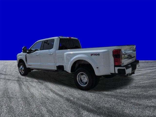 2026 Ford Super Duty F-350 DRW Platinum