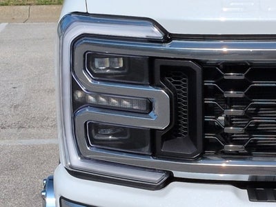2026 Ford Super Duty F-350 DRW Platinum