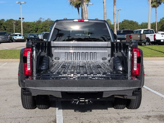 2026 Ford Super Duty F-350 DRW F-350® Lariat®