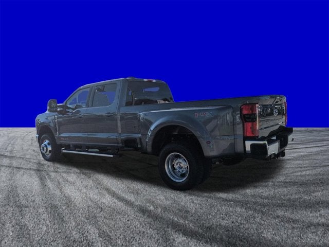 2026 Ford Super Duty F-350 DRW F-350® Lariat®