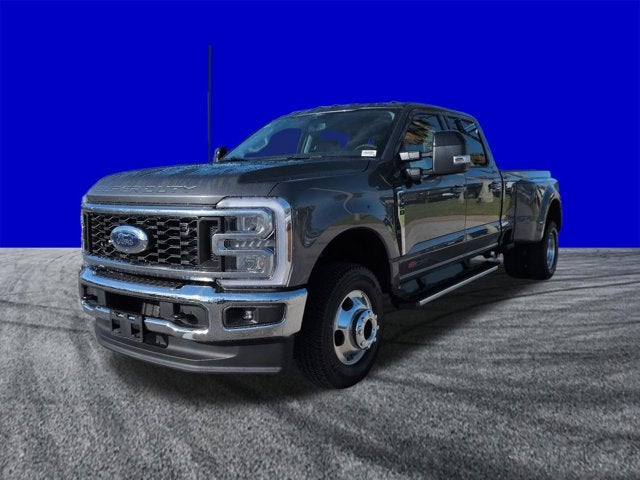 2026 Ford Super Duty F-350 DRW F-350® Lariat®