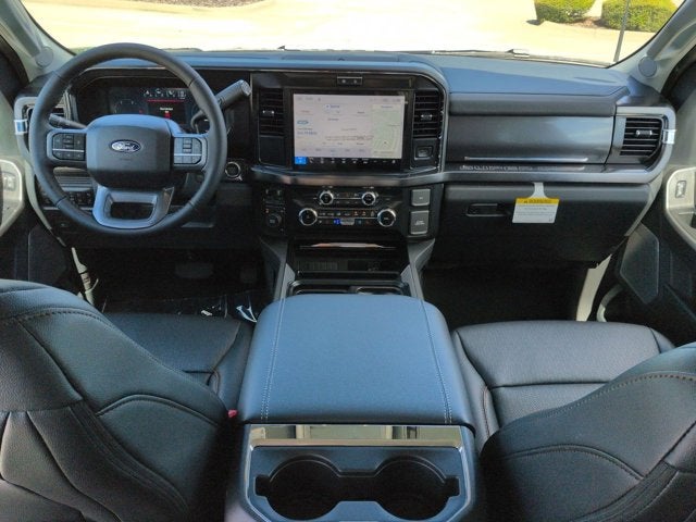 2027 Ford Super Duty F-350 DRW XLT