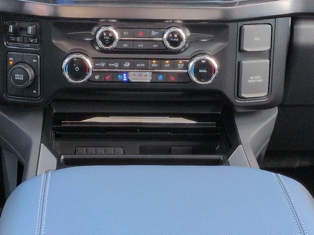 2027 Ford Super Duty F-350 DRW XLT