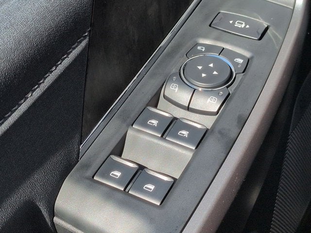 2027 Ford Super Duty F-350 DRW XLT