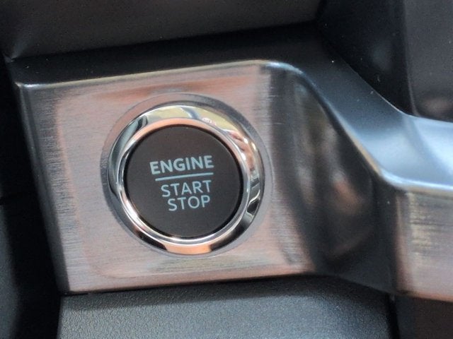 2027 Ford Super Duty F-350 DRW XLT