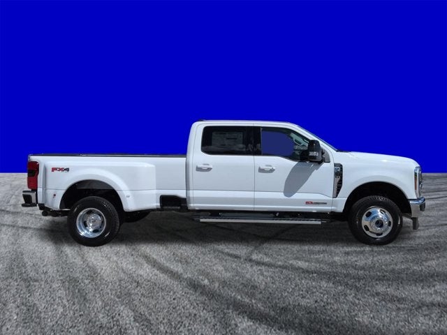 2027 Ford Super Duty F-350 DRW XLT