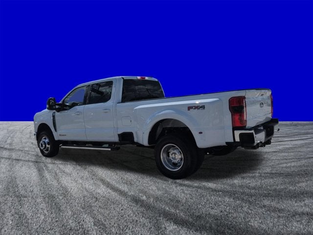 2027 Ford Super Duty F-350 DRW XLT