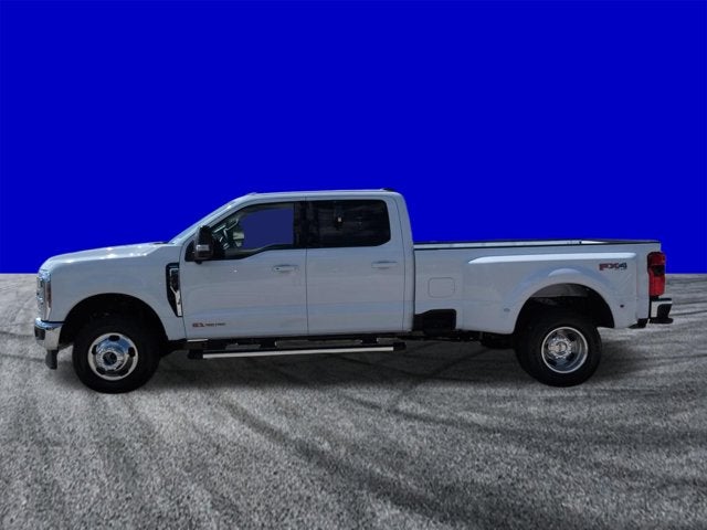 2027 Ford Super Duty F-350 DRW XLT