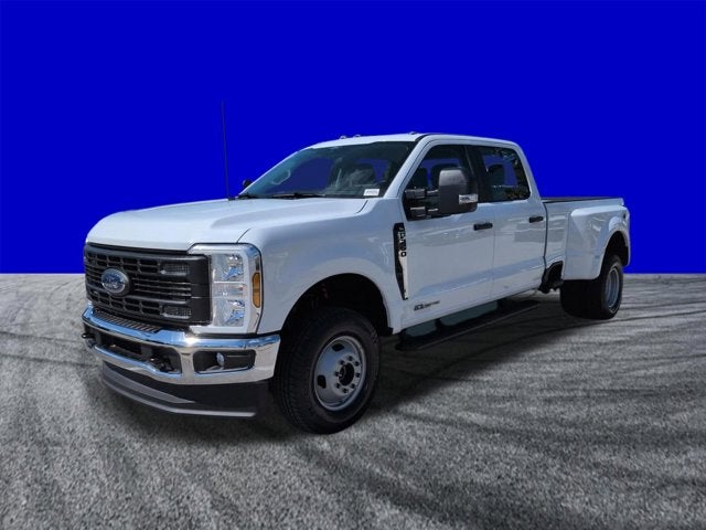 2026 Ford Super Duty F-350 DRW XL