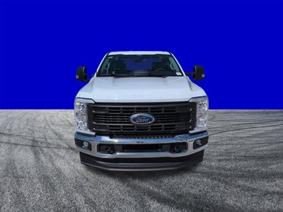 2026 Ford Super Duty F-350 DRW XL
