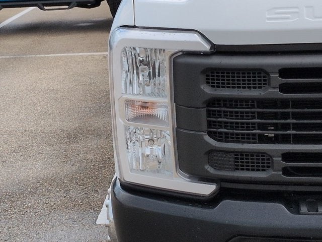 2023 Ford Super Duty F-350 DRW XL