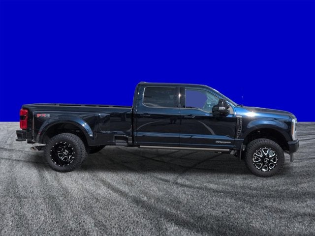 2025 Ford Super Duty F-350 DRW Platinum