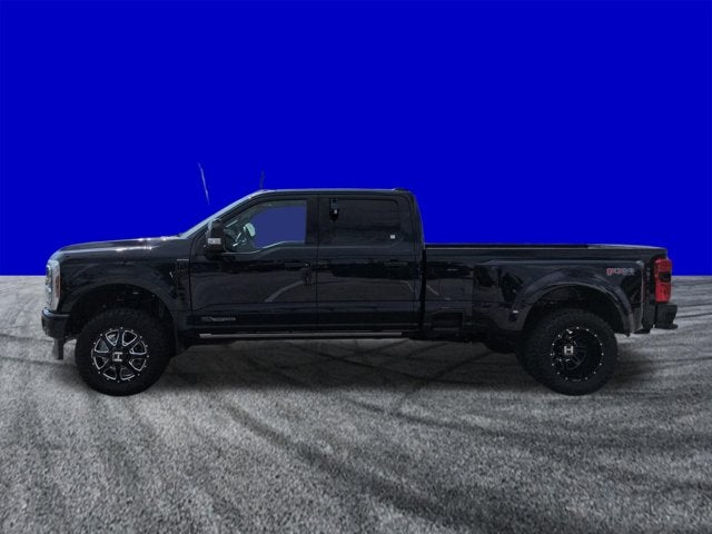 2025 Ford Super Duty F-350 DRW Platinum