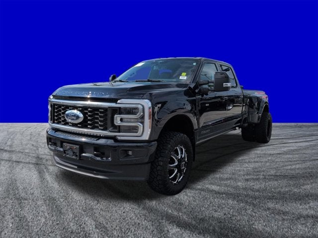 2025 Ford Super Duty F-350 DRW Platinum