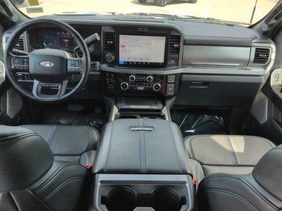 2025 Ford Super Duty F-350 DRW Platinum