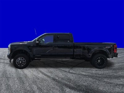 2025 Ford Super Duty F-350 DRW Platinum