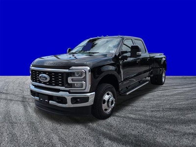2026 Ford Super Duty F-350 DRW F-350® Lariat®