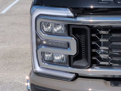 2026 Ford Super Duty F-350 DRW F-350® King Ranch®