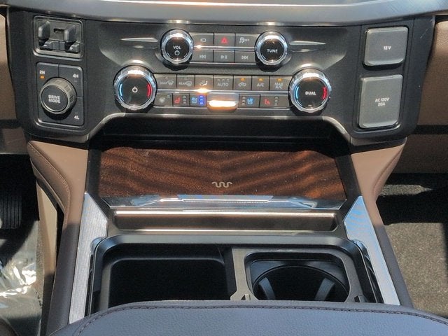 2026 Ford Super Duty F-350 DRW F-350® King Ranch®