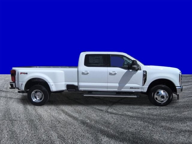 2026 Ford Super Duty F-350 DRW F-350® Lariat®