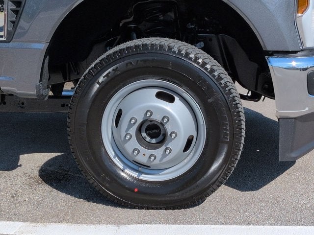 2026 Ford Super Duty F-350 DRW F-350® XLT