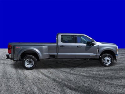 2026 Ford Super Duty F-350 DRW F-350® XLT