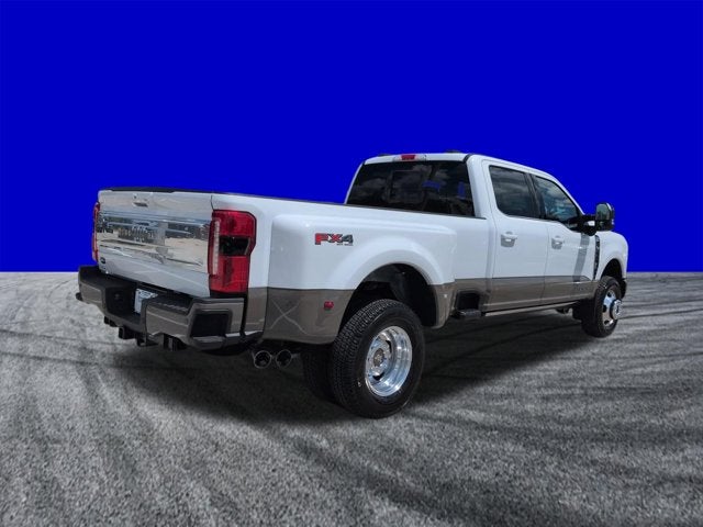 2026 Ford Super Duty F-350 DRW F-350® King Ranch®