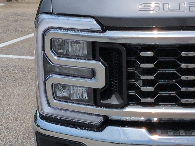 2026 Ford Super Duty F-350 DRW F-350® Lariat®