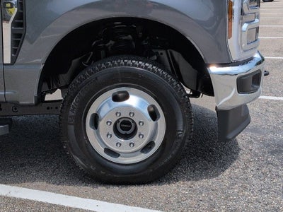 2026 Ford Super Duty F-350 DRW F-350® Lariat®