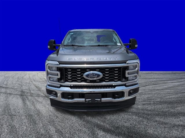 2026 Ford Super Duty F-350 DRW F-350® Lariat®