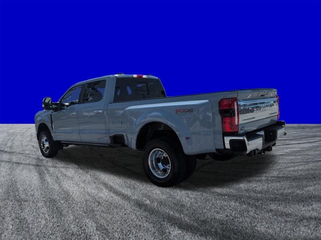 2026 Ford Super Duty F-350 DRW F-350® King Ranch®