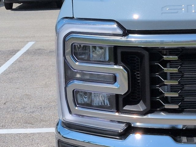 2026 Ford Super Duty F-350 DRW F-350® King Ranch®
