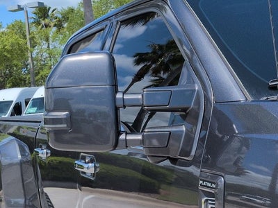2017 Ford Super Duty F-350 DRW Platinum