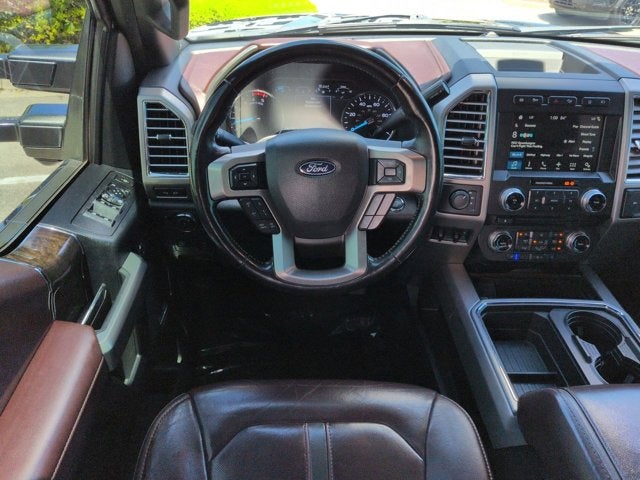 2017 Ford Super Duty F-350 DRW Platinum