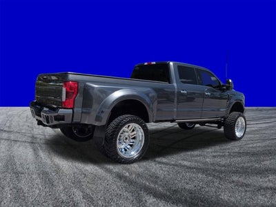 2017 Ford Super Duty F-350 DRW Platinum