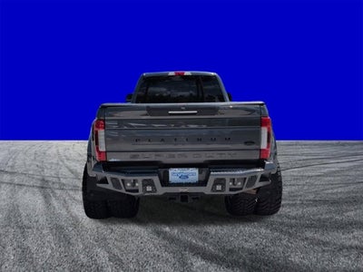 2017 Ford Super Duty F-350 DRW Platinum