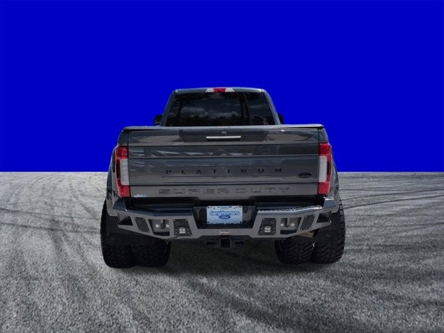 2017 Ford Super Duty F-350 DRW Platinum