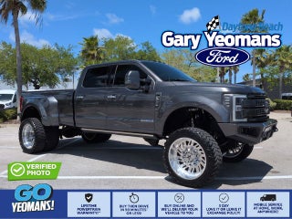 2017 Ford Super Duty F-350 DRW Platinum