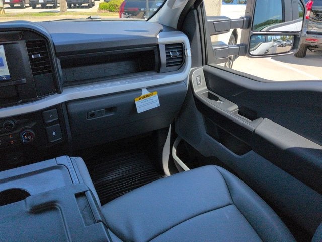 2026 Ford Super Duty F-350 DRW XL