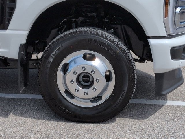2026 Ford Super Duty F-350 DRW F-350® Platinum®