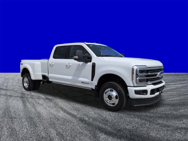 2026 Ford Super Duty F-350 DRW F-350® Platinum®