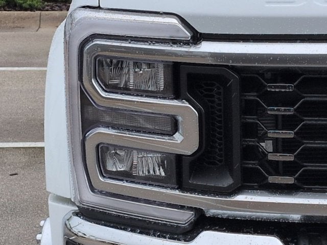 2026 Ford Super Duty F-450 DRW F-450® Lariat®