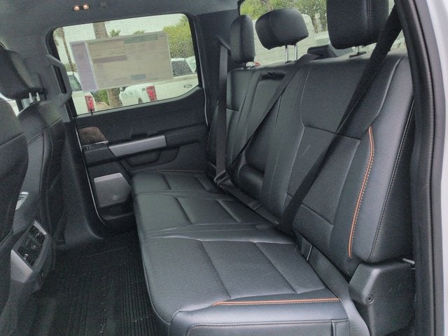 2026 Ford Super Duty F-450 DRW F-450® Lariat®