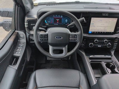 2026 Ford Super Duty F-450 DRW F-450® Lariat®