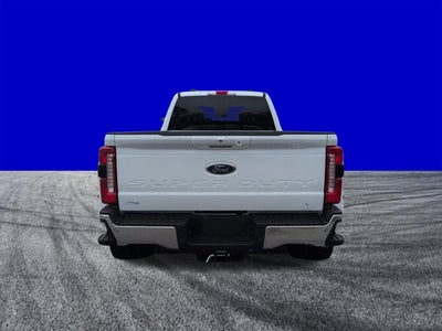 2026 Ford Super Duty F-450 DRW F-450® Lariat®