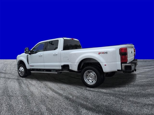 2026 Ford Super Duty F-450 DRW F-450® Lariat®